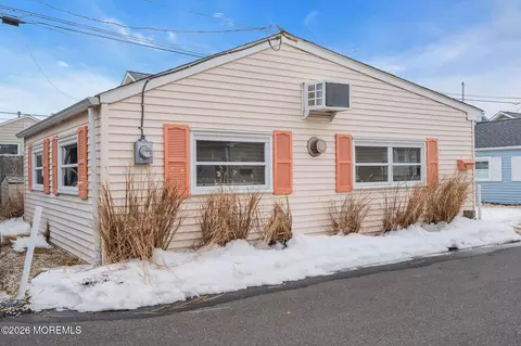 109 W Chadwick Way, Lavallette, NJ 08735