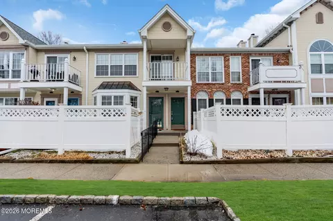 86 Secretariat Ct, Tinton Falls, NJ 07724