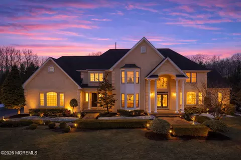 13 Sugar Loaf Hl, Millstone, NJ 08510