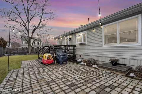 Exterior - 823 Maple Ave, Brick, NJ 08724 photo 2 of 3