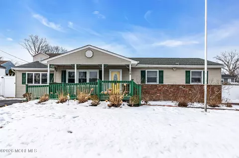 178 Calvin Ct, Brick, NJ 08724