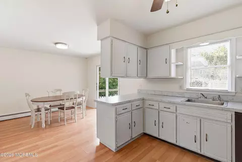 51 Oregon Ave, Waretown, NJ 08758 photo 4