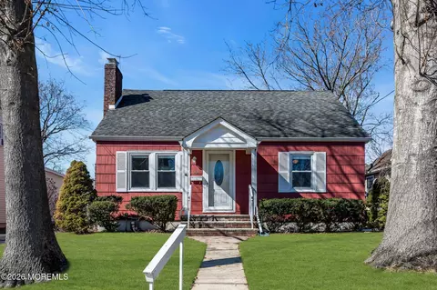 921 Park Pl, Red Bank, NJ 07701