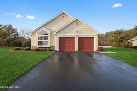 2357 W Ashfield Ct, Toms River, NJ 08755