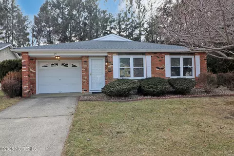 23 Abbey Rd, Brick, NJ 08723