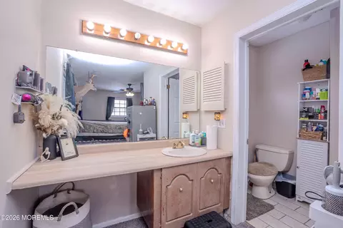 Bath - 129 Andover Rd, Jackson, NJ 08527 photo 2 of 5