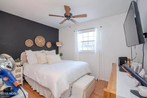 Bedroom - 129 Andover Rd, Jackson, NJ 08527 photo 3 of 5