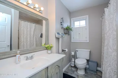 Bath - 129 Andover Rd, Jackson, NJ 08527 photo 5 of 5