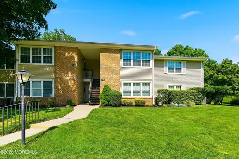 106 Viburnum Ter #307, Red Bank, NJ 07701