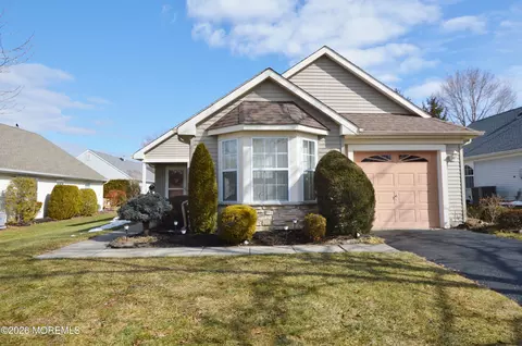 3253 Flagstone Ct, Toms River, NJ 08755
