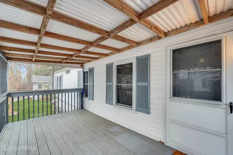 Exterior - 17 E Trl, Brick, NJ 08724 photo 2 of 3