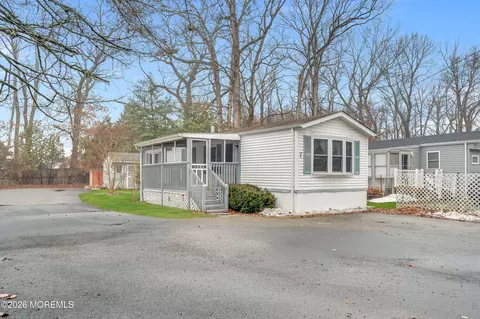 Other - 17 E Trl, Brick, NJ 08724 photo 2 of 11