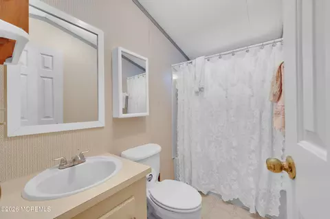 Bath - 17 E Trl, Brick, NJ 08724 photo 1 of 1