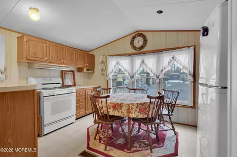 Kitchen - 17 E Trl, Brick, NJ 08724 photo 1 of 3