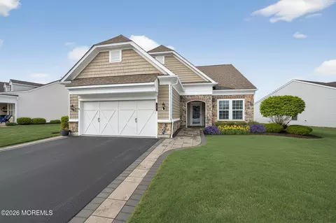 35 Addlestone Ln, Manchester, NJ 08759
