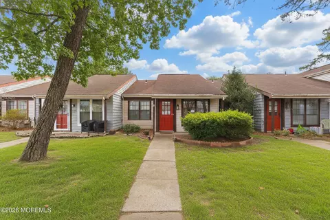 453 Chesterfield Ct # D, Manchester, NJ 08759
