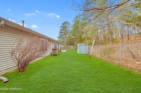 7 Deck Ct, Howell, NJ 07731 photo 27