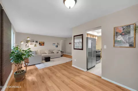 7 Deck Ct, Howell, NJ 07731 photo 7