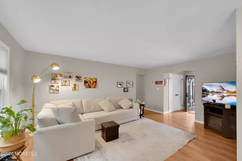 7 Deck Ct, Howell, NJ 07731 photo 13