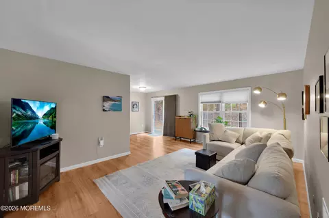 7 Deck Ct, Howell, NJ 07731 photo 15