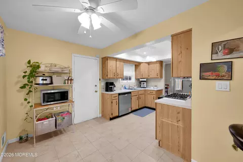 7 Deck Ct, Howell, NJ 07731 photo 8