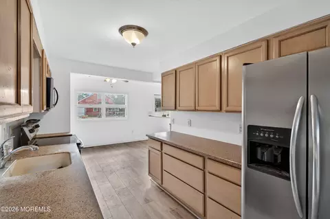 Kitchen - 11 Cedar Rd, Brick, NJ 08723 photo 4 of 4