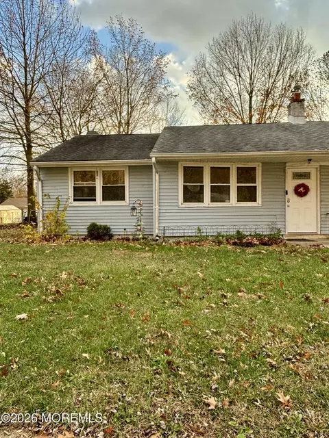 147 Lemmon Ave, Pemberton, NJ 08068