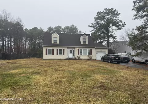 458 Woodhaven Blvd SE, Bayville, NJ 08721
