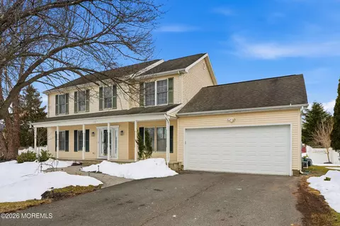 720 Talmadge Ave, Oakhurst, NJ 07755