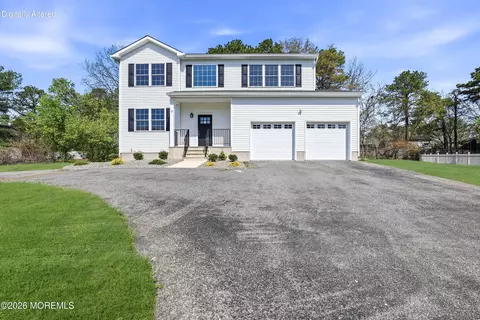 13 Laketree Ct, Manchester, NJ 08759