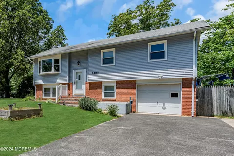1488 Colorado Dr, Toms River, NJ 08753