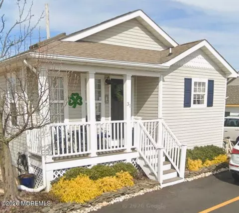 31 1st Ln #1, Seaside Park, NJ 08752