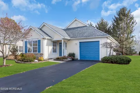 3229 Flagstone Ct, Toms River, NJ 08755