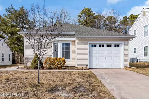 146 Pine Oak Blvd, Barnegat, NJ 08005