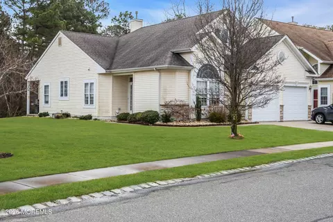 51 Belmar Blvd, Waretown, NJ 08758