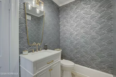 Bath - 80 Bingham Ave, Rumson, NJ 07760 photo 1 of 4