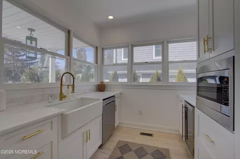Kitchen - 80 Bingham Ave, Rumson, NJ 07760 photo 5 of 7