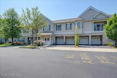 215 Bloomsbury Dr, Morganville, NJ 07751