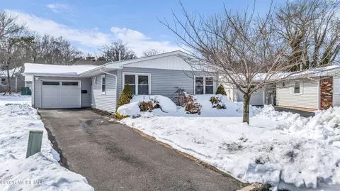 17 Markham Rd, Brick, NJ 08724 photo 3