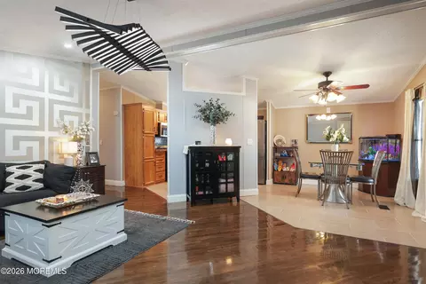 107 West Ave, Toms River, NJ 08757
