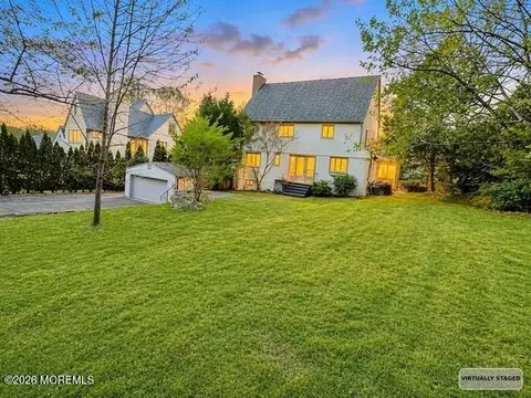 112 Oxford Pl, Bergenfield, NJ 07621