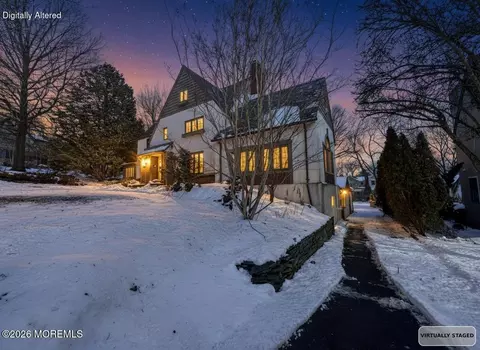112 Oxford Pl, Bergenfield, NJ 07621