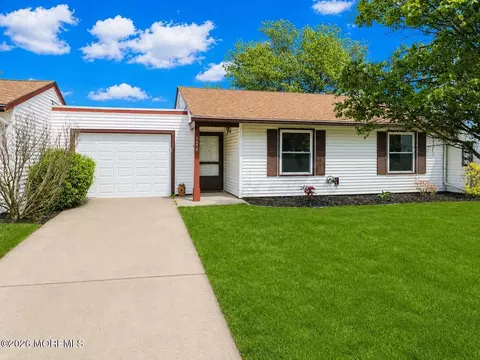 149 Maclura Plz Plz # B, Monroe, NJ 08831