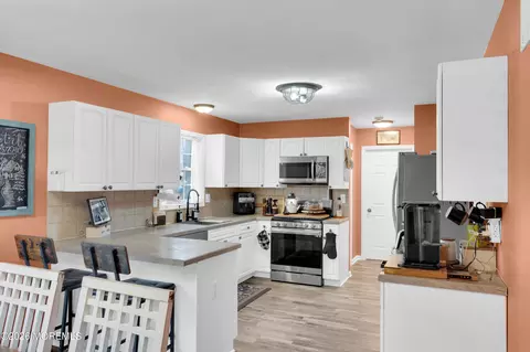 Kitchen - 321 Letts Ave, Forked River, NJ 08731 photo 1 of 7
