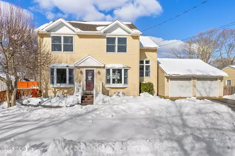 638 Ivanhoe Rd, Brick, NJ 08723