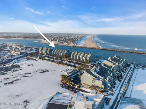 46 Harborhead Dr, Point Pleasant Beach, NJ 08742