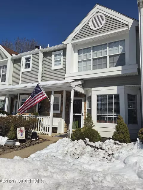 62 Horseshoe Ct, Tinton Falls, NJ 07753