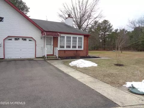 7 B Birchwood Ct, Whiting, NJ 08759
