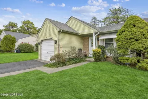 65 Sunset Rd # A, Whiting, NJ 08759