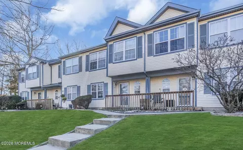 26 Quail Run #26, Bayville, NJ 08721